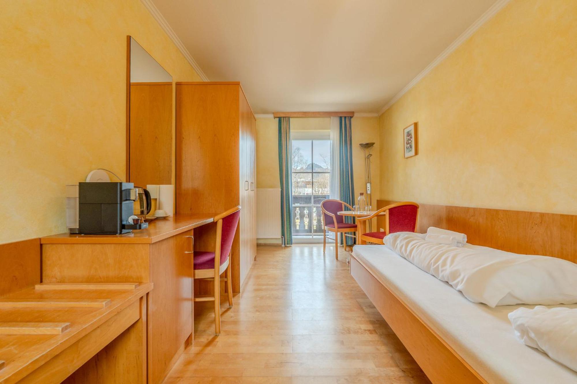 Whats-App Self-Check-In - Villa Maria Theresia Bad Goisern Pokój zdjęcie