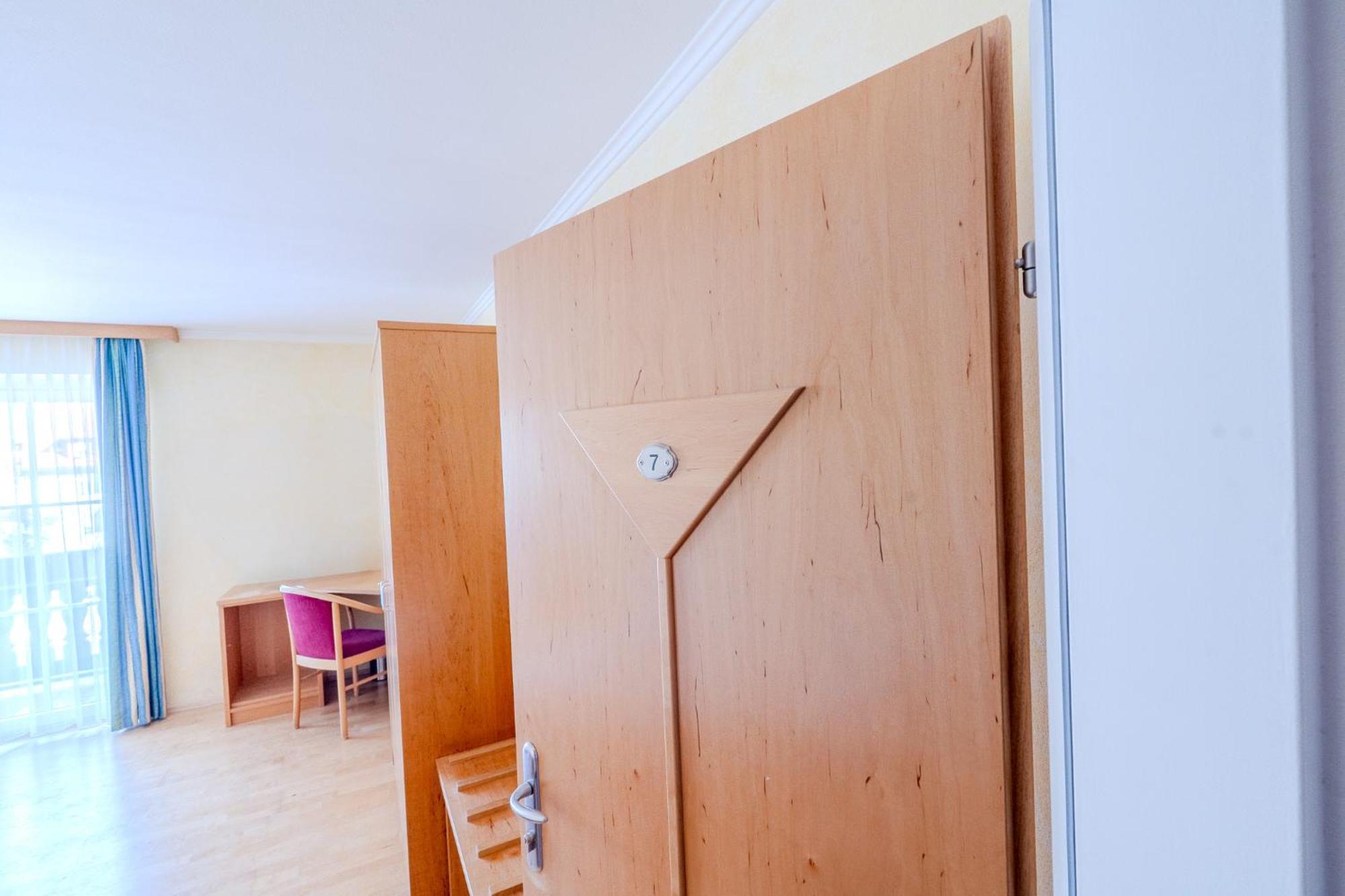 Whats-App Self-Check-In - Villa Maria Theresia Bad Goisern Pokój zdjęcie
